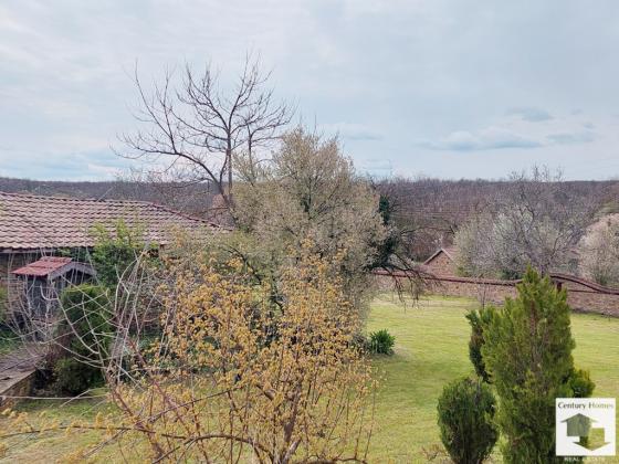 Image No.30-8 Bed House for sale