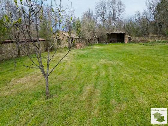 Image No.32-8 Bed House for sale