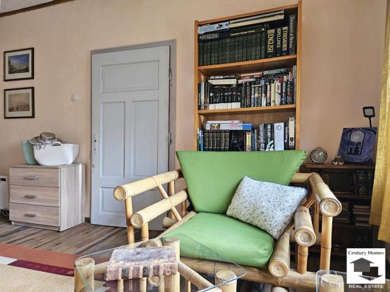 Image No.17-3 Bed House for sale