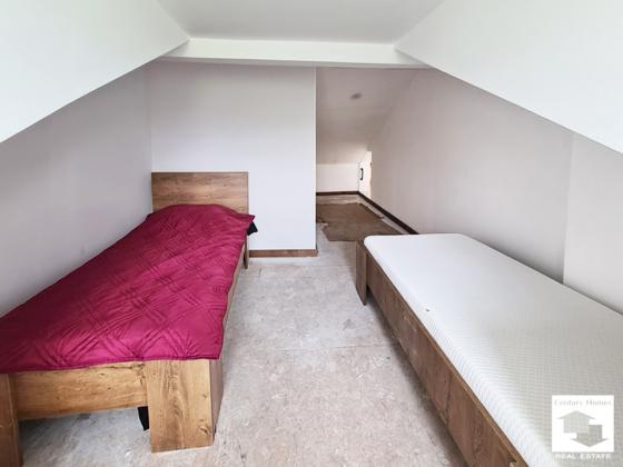 Image No.18-3 Bed House for sale