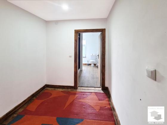 Image No.10-3 Bed House for sale