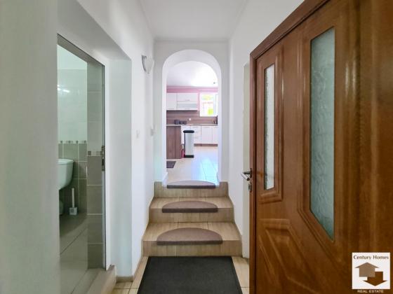 Image No.13-4 Bed House for sale