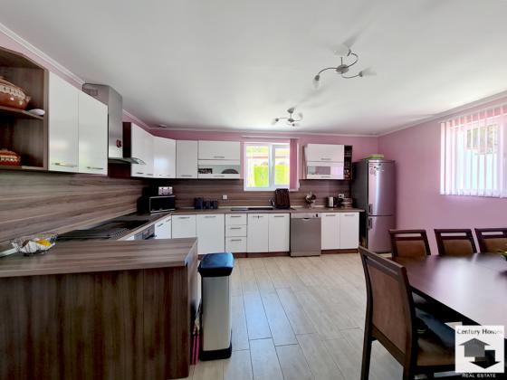 Image No.5-4 Bed House for sale