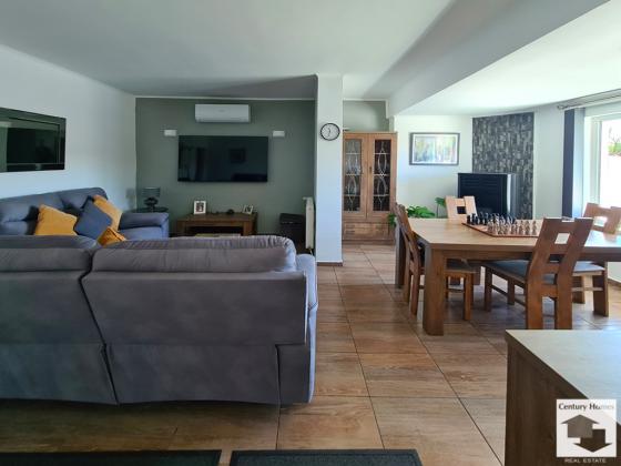 Image No.8-4 Bed House for sale