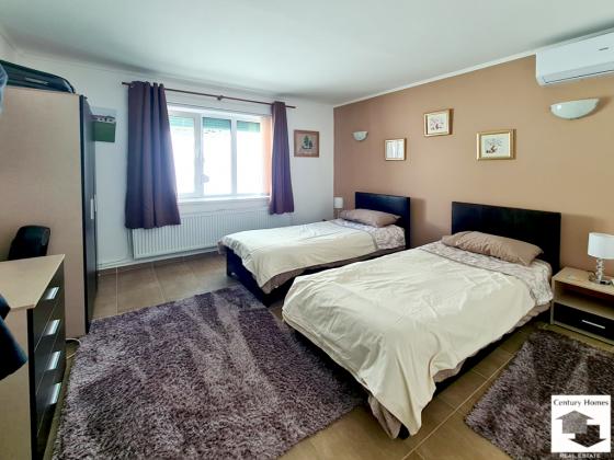 Image No.9-4 Bed House for sale