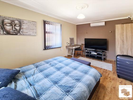 Image No.17-3 Bed House for sale