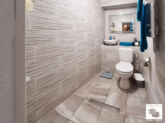 Image No.21-3 Bed House for sale