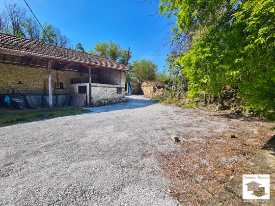 Image No.17-4 Bed House for sale