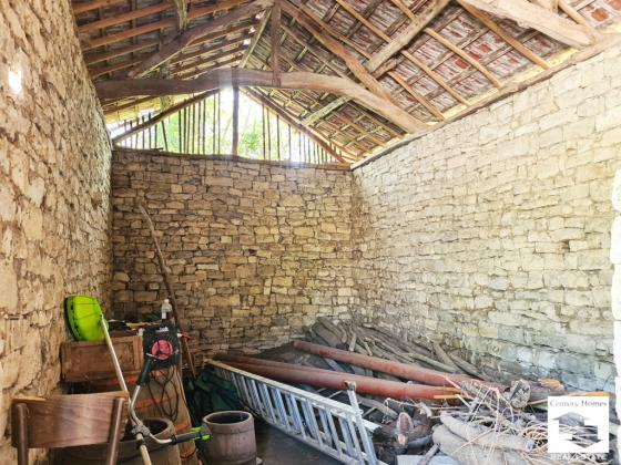 Image No.18-4 Bed House for sale