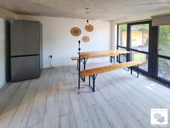 Image No.5-4 Bed House for sale