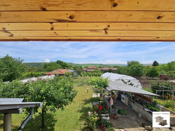 Image No.18-5 Bed House for sale