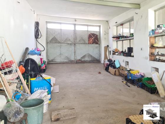 Image No.20-5 Bed House for sale
