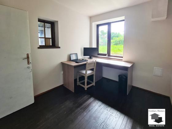 Image No.20-4 Bed House for sale