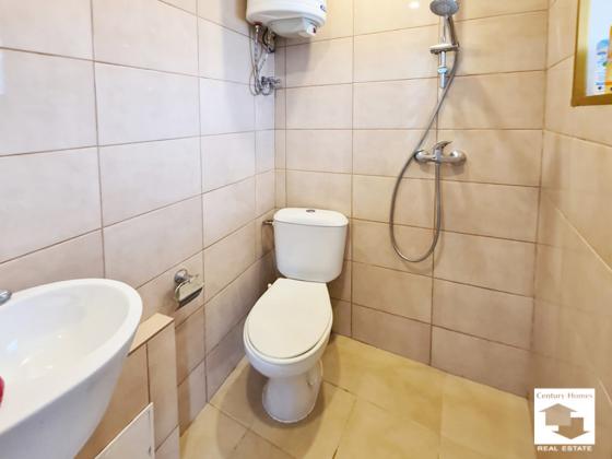 Image No.21-4 Bed House for sale