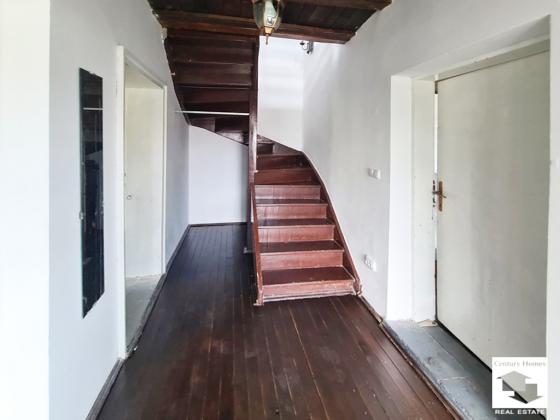 Image No.10-4 Bed House for sale