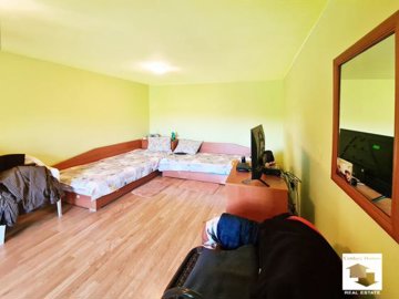 large1781185396