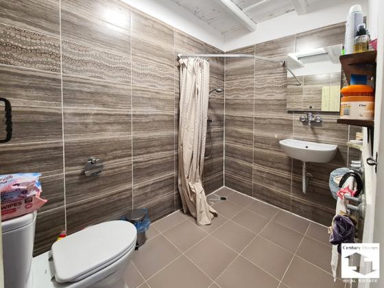 Image No.13-4 Bed House for sale