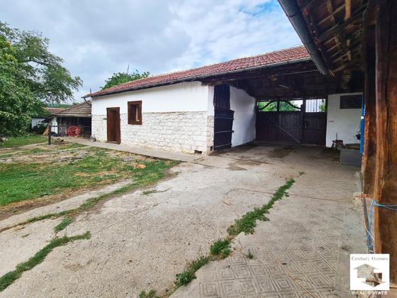 Image No.17-4 Bed House for sale