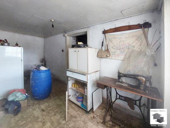 Image No.11-3 Bed House for sale