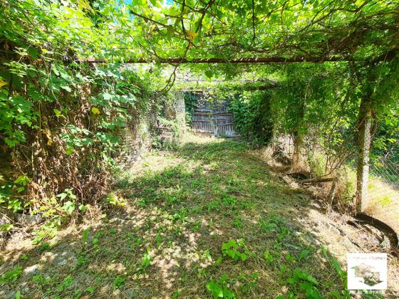 Image No.17-3 Bed House for sale