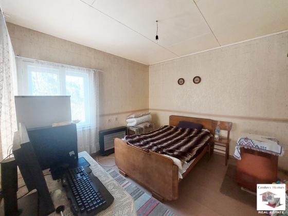 Image No.8-3 Bed House for sale