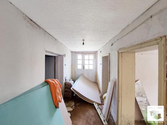 Image No.16-4 Bed House for sale