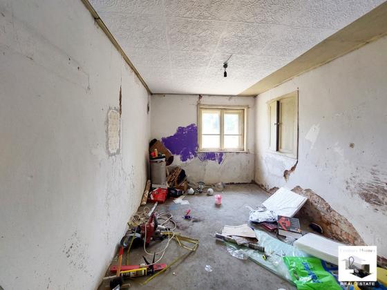 Image No.17-4 Bed House for sale