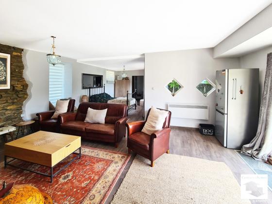 Image No.17-6 Bed House for sale