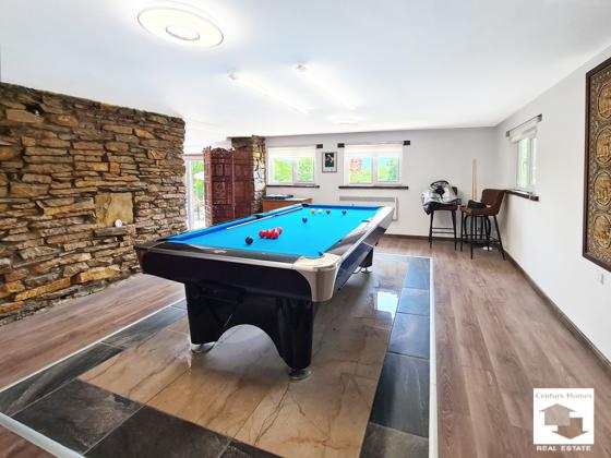 Image No.18-6 Bed House for sale
