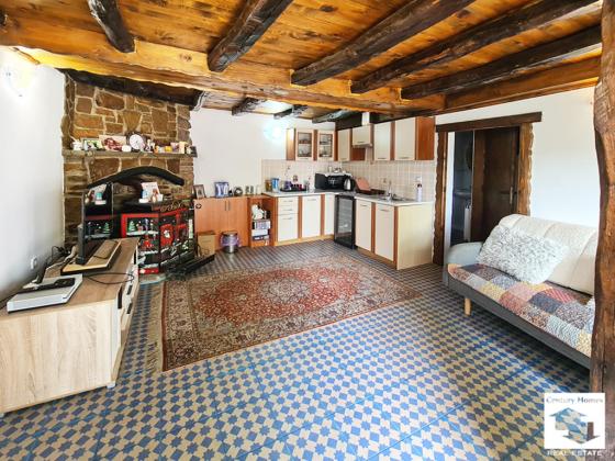 Image No.23-6 Bed House for sale