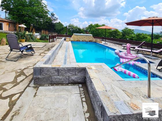 Image No.27-6 Bed House for sale