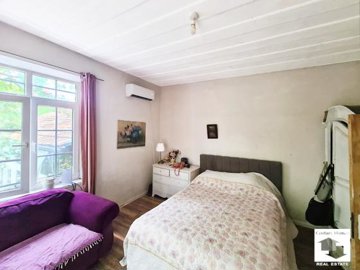 large1784880393