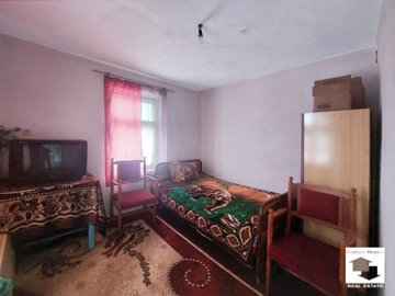 large1785229843