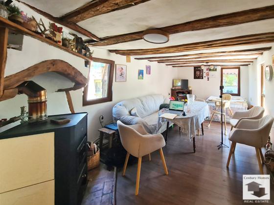 Image No.6-4 Bed House for sale