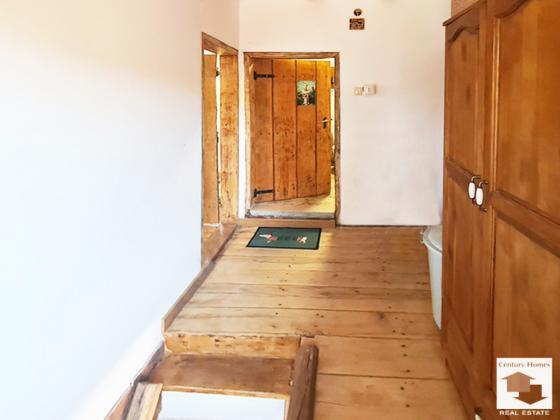 Image No.10-4 Bed House for sale