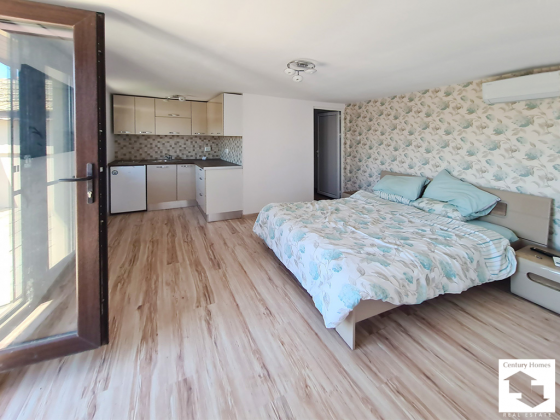 Image No.15-6 Bed House for sale