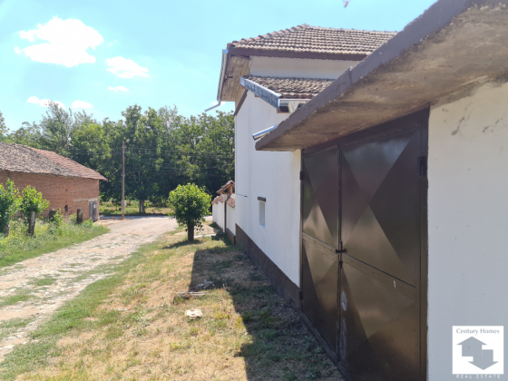 Image No.17-3 Bed House for sale