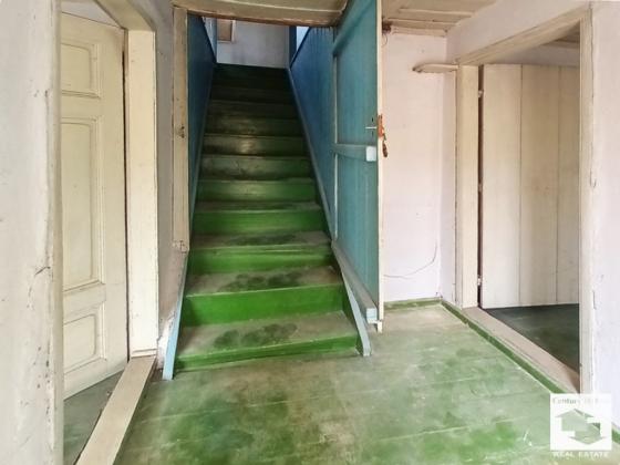 Image No.9-3 Bed House for sale