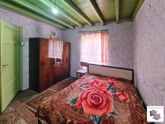 Image No.9-5 Bed House for sale