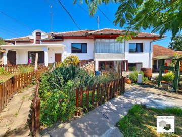 1 - Polski Trambesh, House