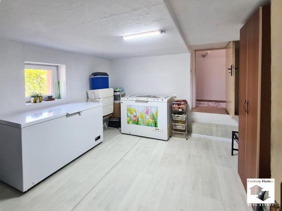 Image No.15-4 Bed House for sale