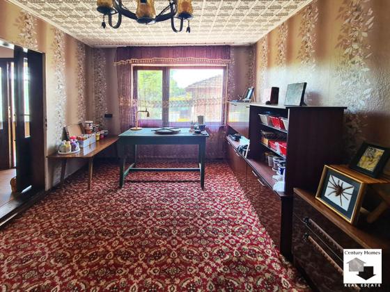 Image No.19-4 Bed House for sale