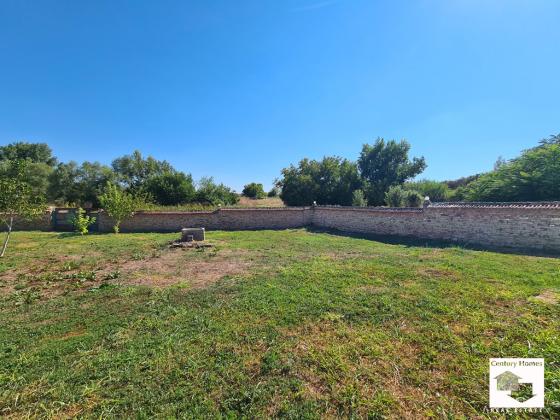 Image No.18-2 Bed House for sale