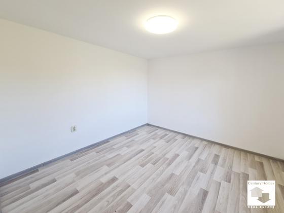 Image No.8-2 Bed House for sale