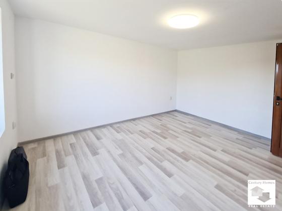 Image No.10-2 Bed House for sale