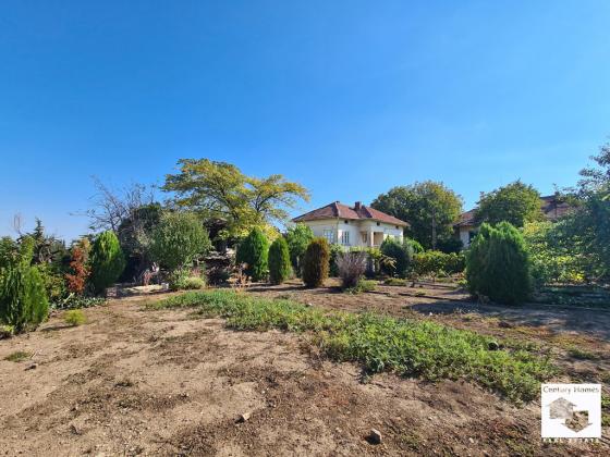 Image No.18-5 Bed House for sale