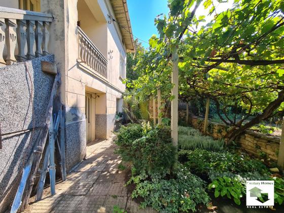 Image No.19-5 Bed House for sale