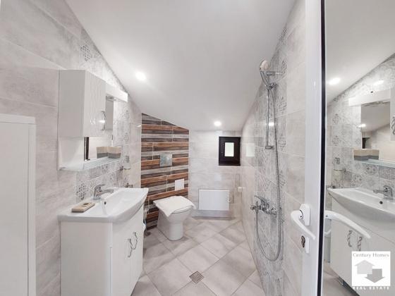 Image No.18-3 Bed House for sale