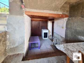 large1790173886