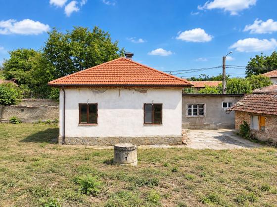 Image No.3-Maison de 3 chambres à vendre à Veliko Tarnovo